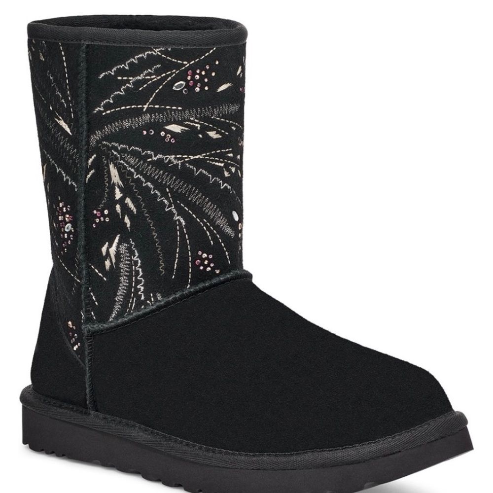UGG Suede Boot (Size 10)
